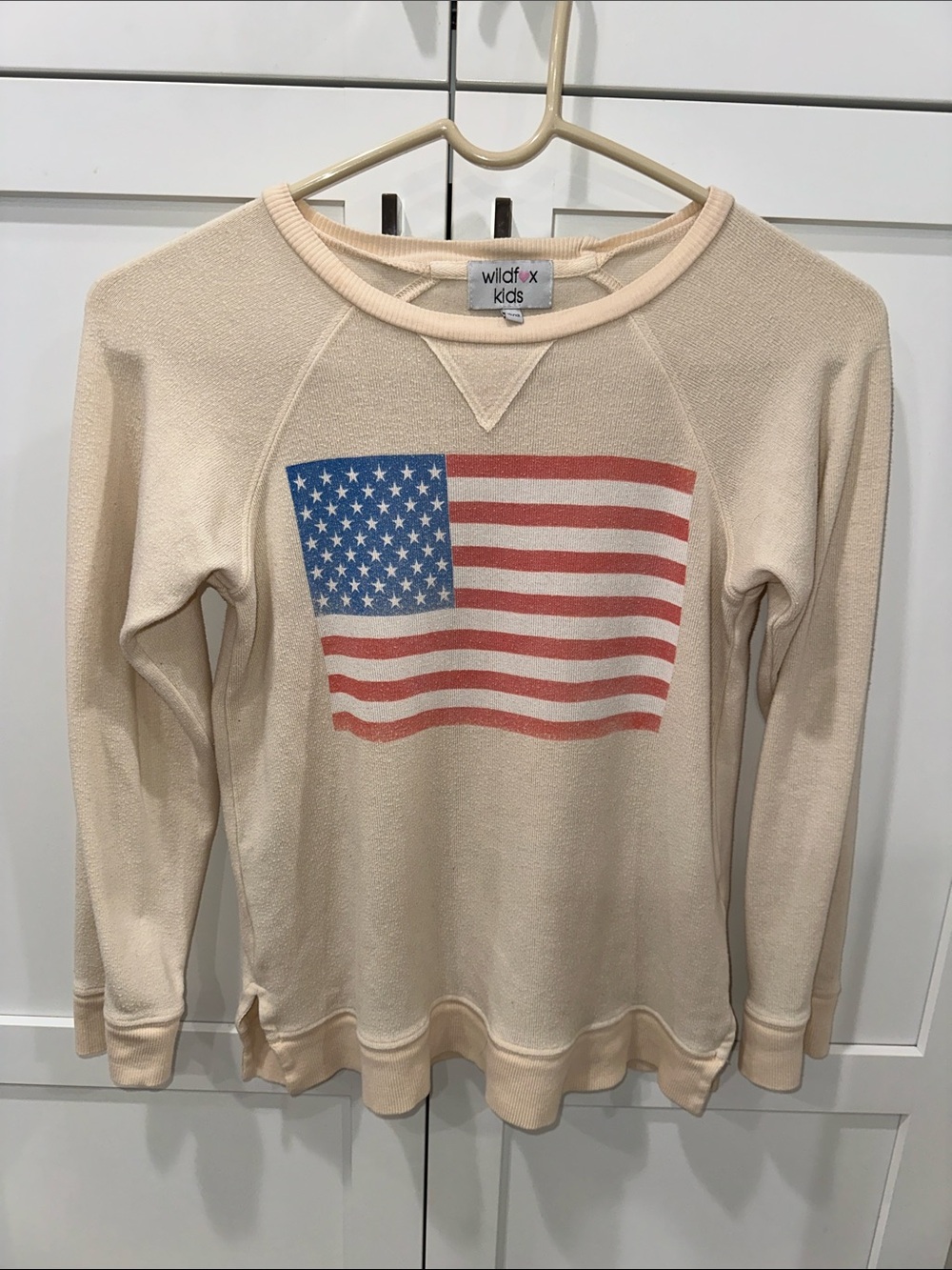 Girls Wildfox Cream crew neck light weight graphic flag sweatshirt